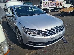 View Auto part Radiator Volkswagen Passat 2013