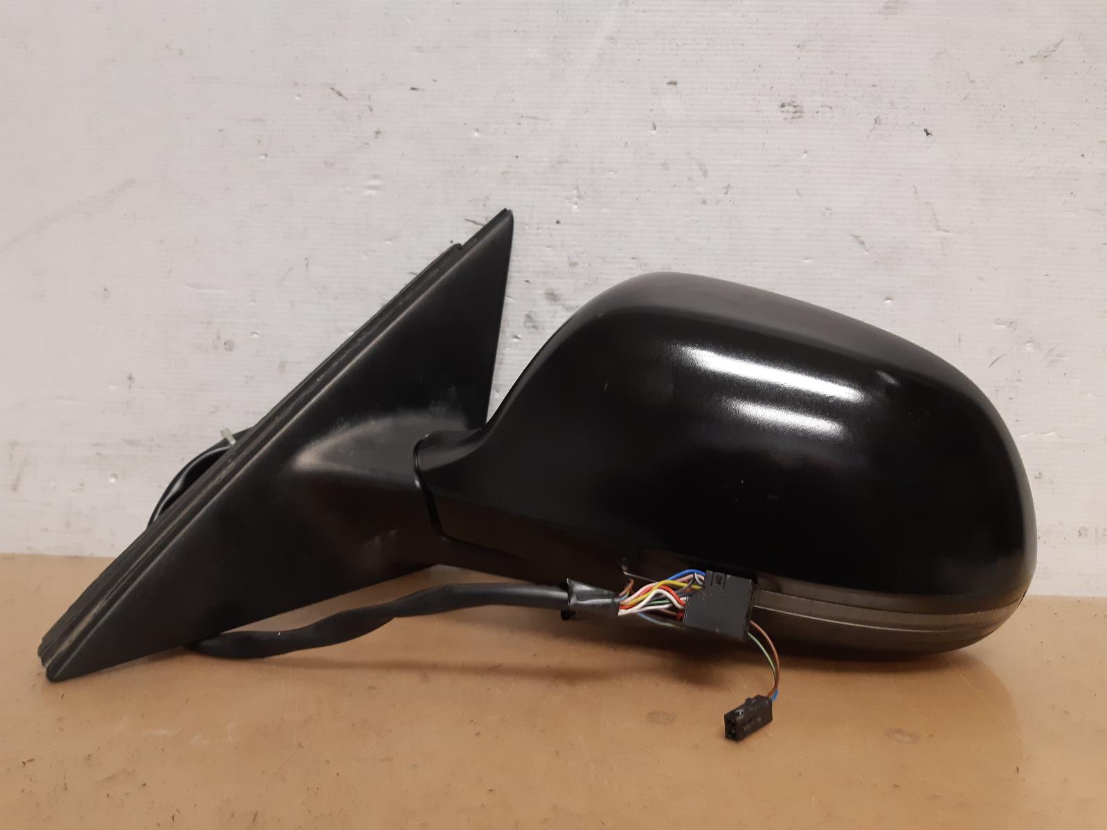 2009 Audi A4 Left Door Mirror View Auto part Left Door Mirror Audi A4 2009