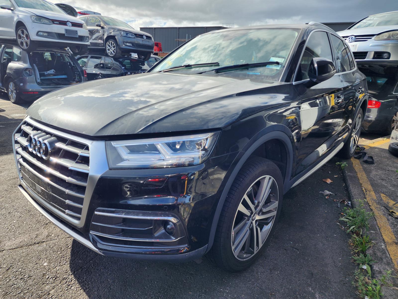 2018 Audi Q5 Front Bumper View Auto part Front Bumper Audi Q5 2018