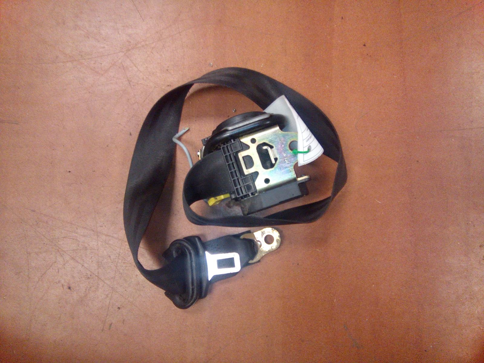 View Auto part Seatbelt/Stalk Audi A4 2000