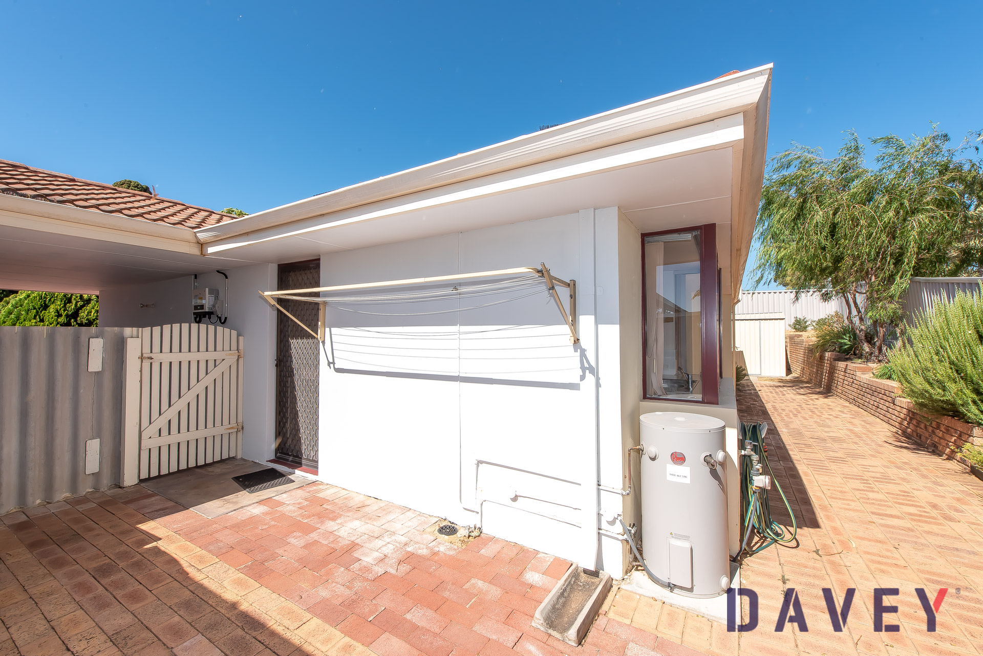 28b brazier rise, padbury - davey real estate