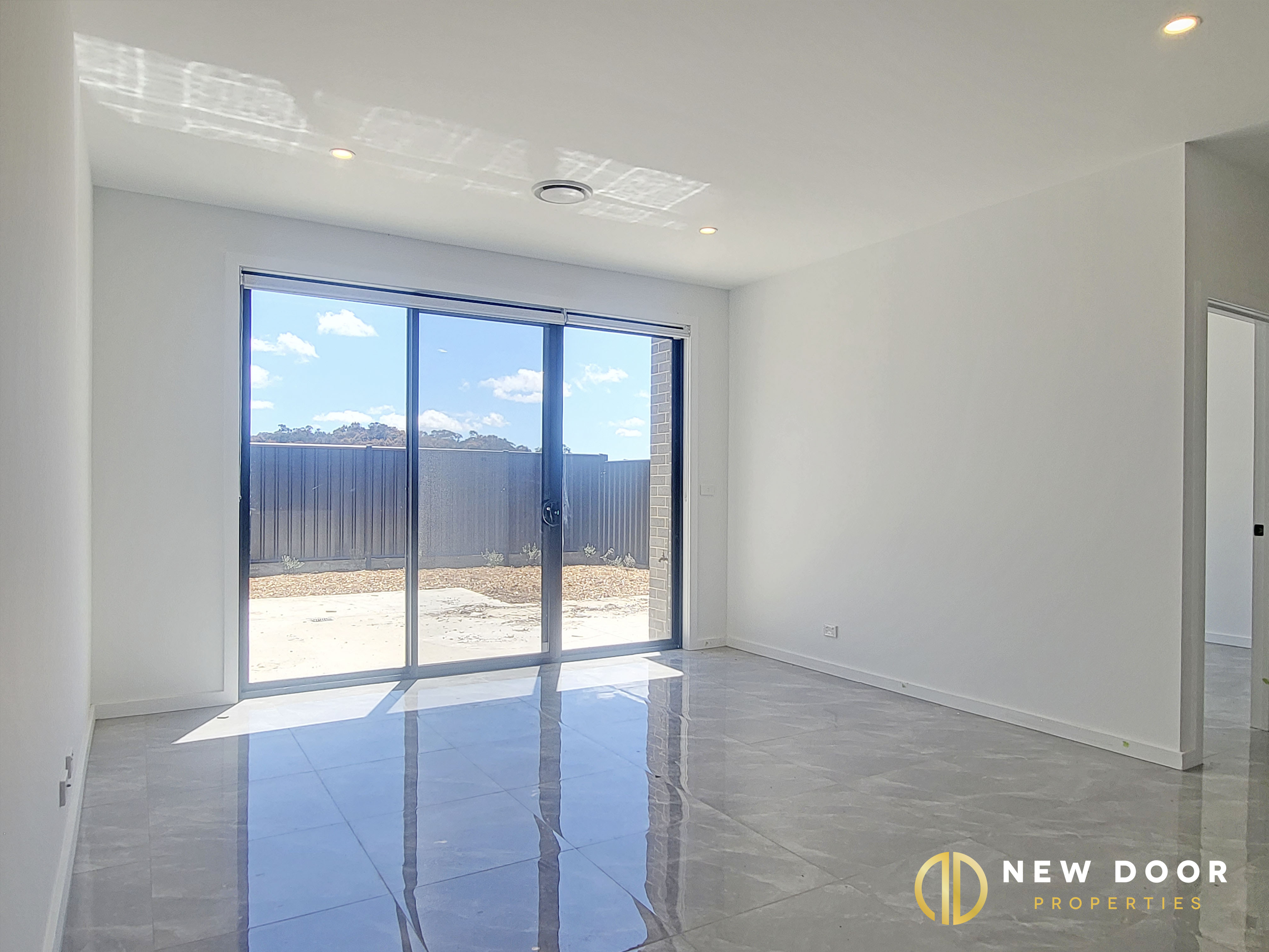 8/32 Sunnyman Street, Taylor ACT New Door Properties