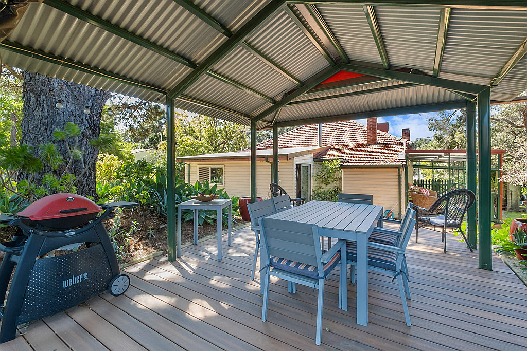 16 Wheelwright Road, Lesmurdie Provincial Real Estate