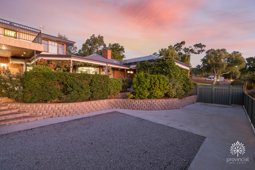 3 Nangana Way, Kalamunda Provincial Real Estate