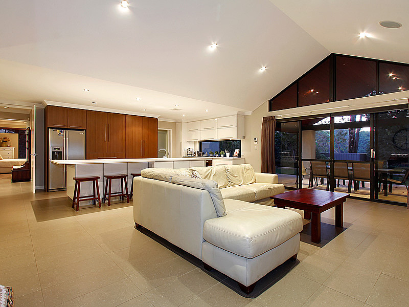 20 Woodview Retreat, Lesmurdie Provincial Real Estate