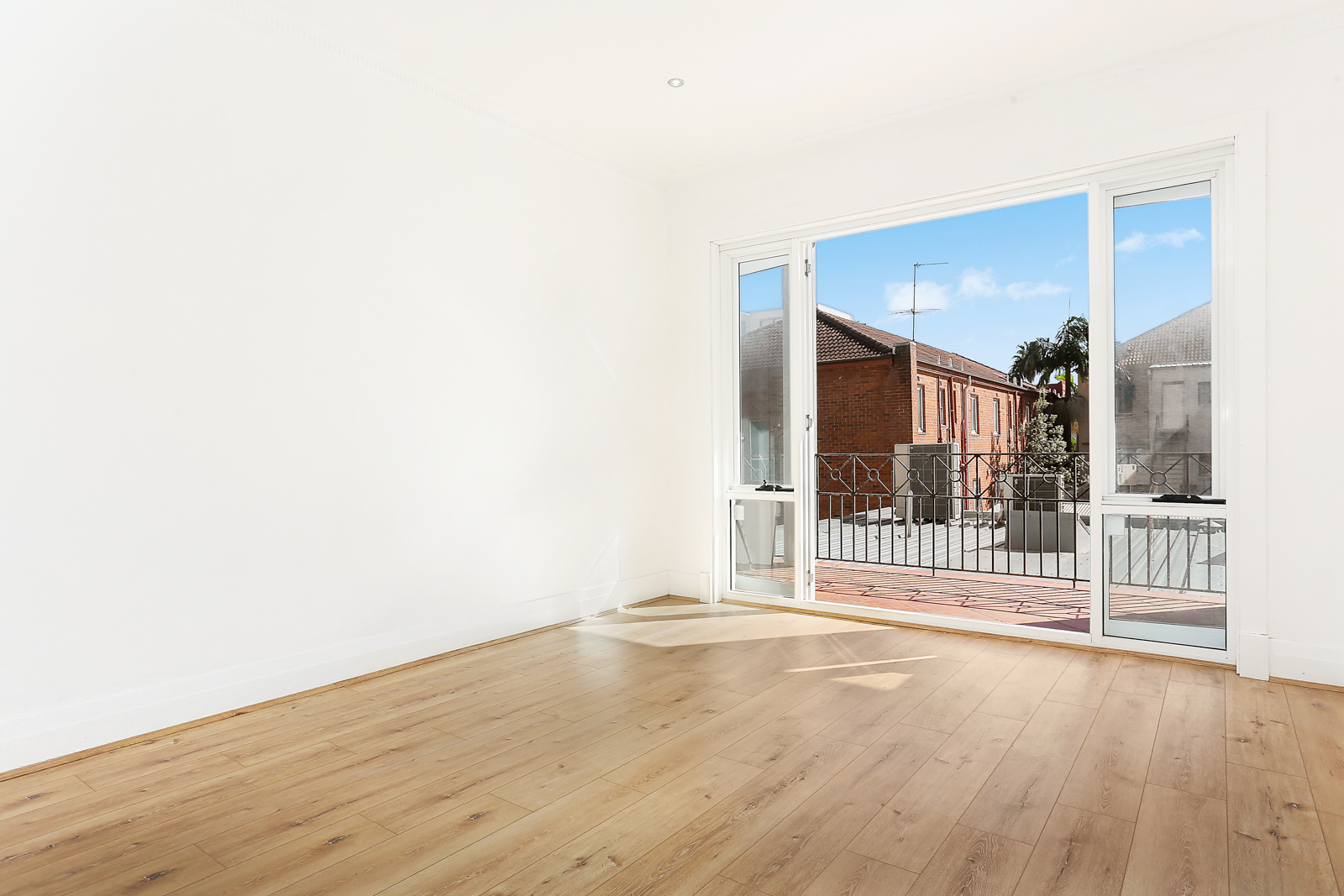 2/102 Campbell Parade, Bondi Beach NSW