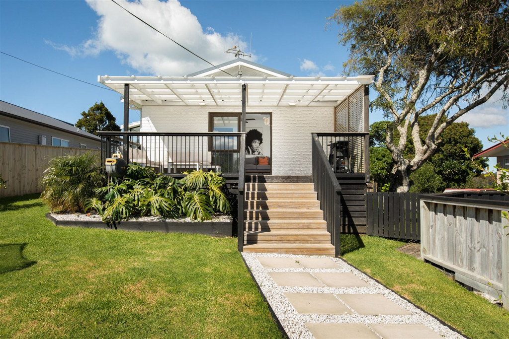 Waihi Beach Properties for Sale Harcourts Goldstar