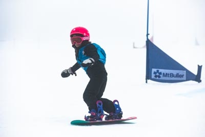 Division 5 & 4 Girls Snowboard GS – Race Shots