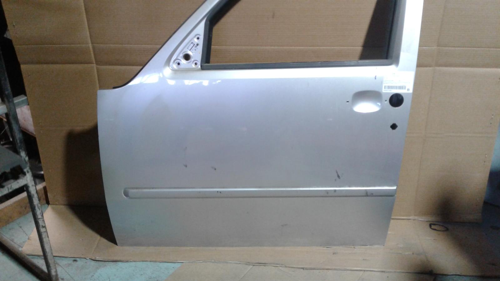 2010 Dodge Nitro Left Front Door View Auto part Left Front Door Dodge Nitro 2010