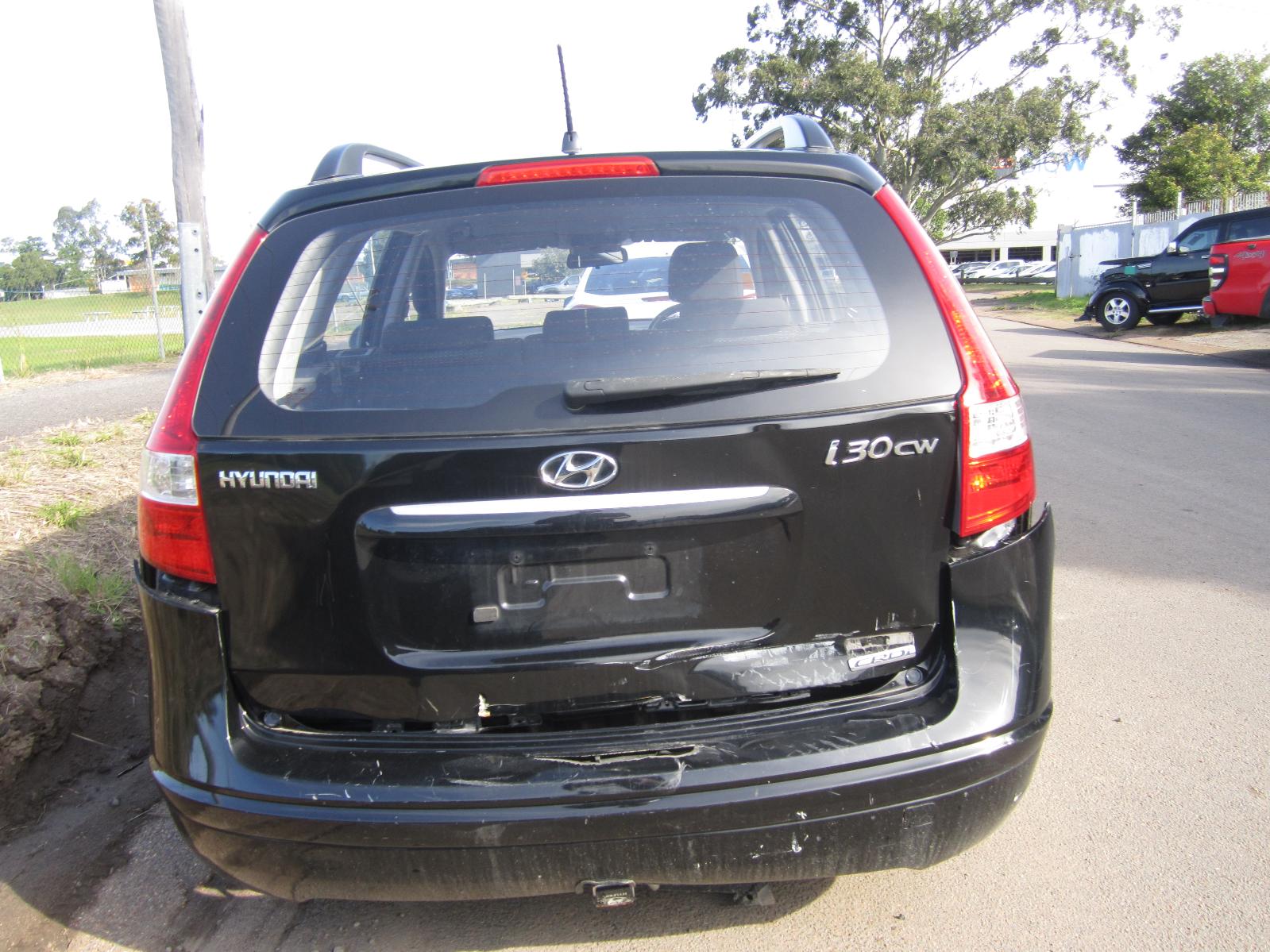 View Auto part Left Rear Door Window Hyundai I30 2009