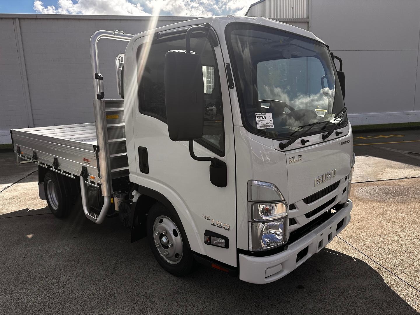 2024 Isuzu NLR 45150 SWB TRAYPACK 3.0L T/D 5Spd Manual NLR 45150 SWB