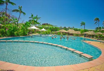 Ensuring a smooth finish for Fiji resort pool Ensuring a smooth finish for Fiji resort pool