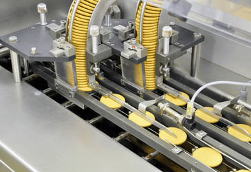 Smart manufacturing in the food and beverage industry Smart manufacturing in the food and beverage industry