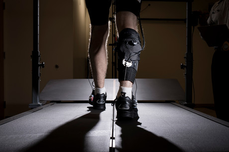 Wearable robotics assisting stroke, cerebral palsy patients Rae16walsh 16fm 180r