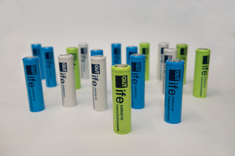 QUT creates lithium-ion batteries Battery1