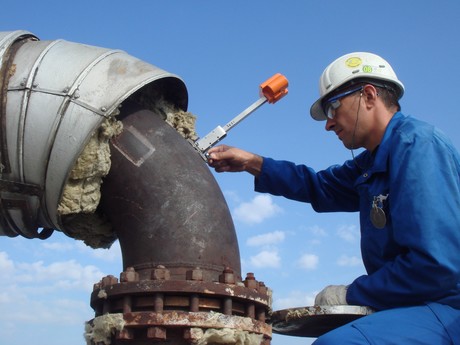 Managing corrosion to create margin Man adjustpipe