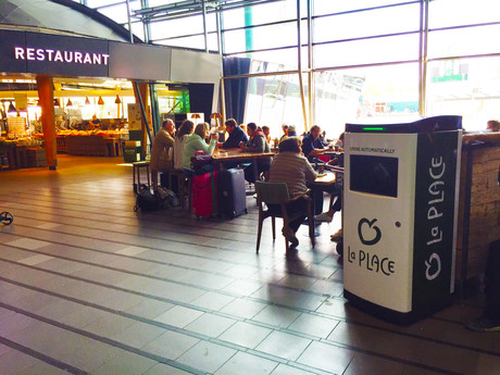 Get smart and reduce waste Amsterdam airport schiphol tom
