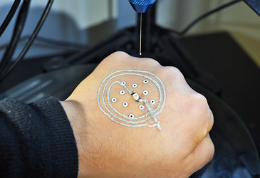 Researchers 3D print electronics directly on skin Researchers 3D print electronics directly on skin
