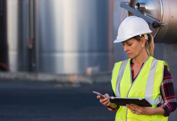 Consumer electronics expectations meet industrial control Consumer electronics expectations meet industrial control
