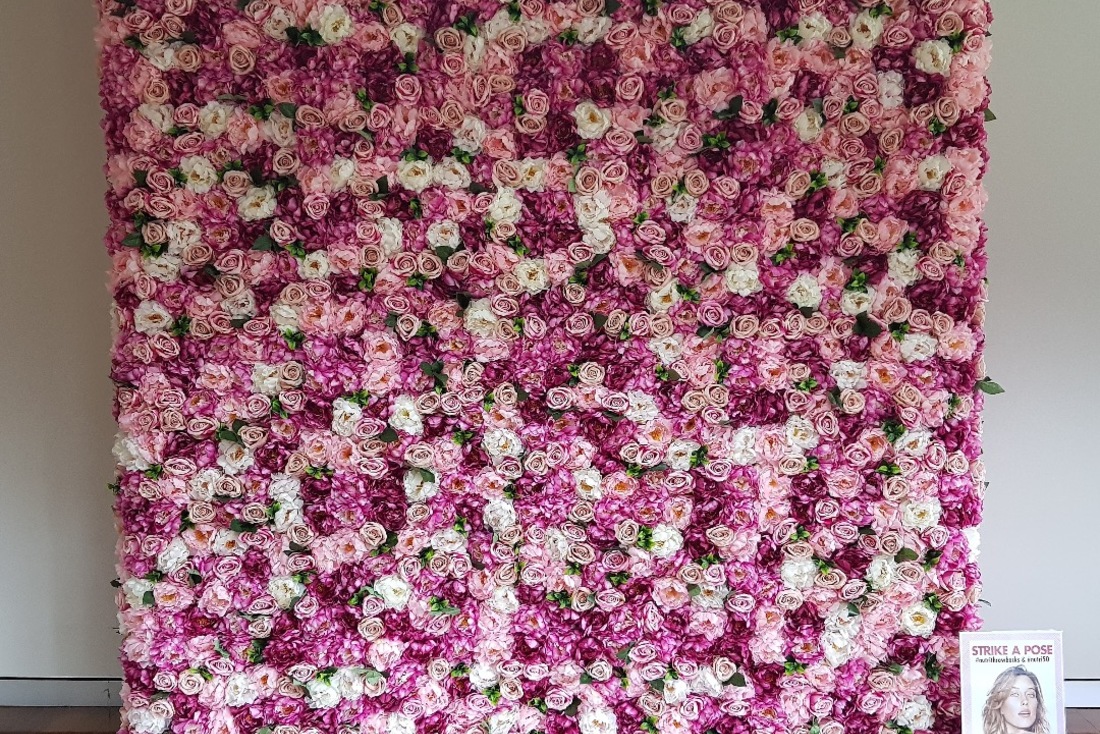 YEM Floral Essence Flower Wall