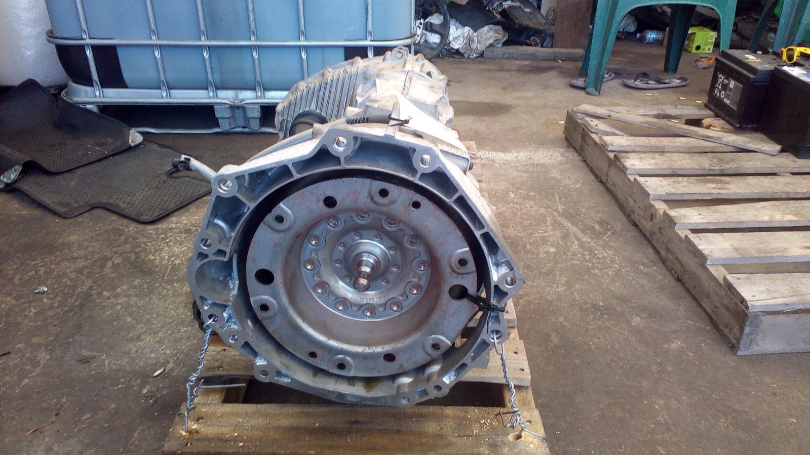 View Auto part Trans/Gearbox Volkswagen Amarok 2017