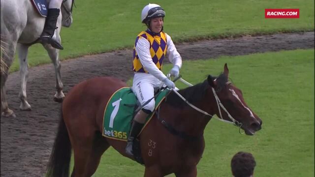 Wodonga Race 8 D J McCarthy 080422 | RACING.COM