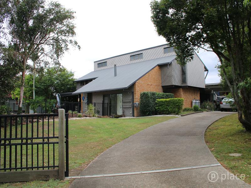 11 Samantha Court, FERNY HILLS QLD 4055 Property Information