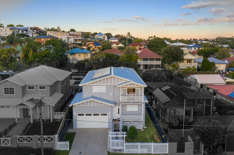 27 Zeehan Street, WAVELL HEIGHTS QLD 4012 House Sold placenewmarket