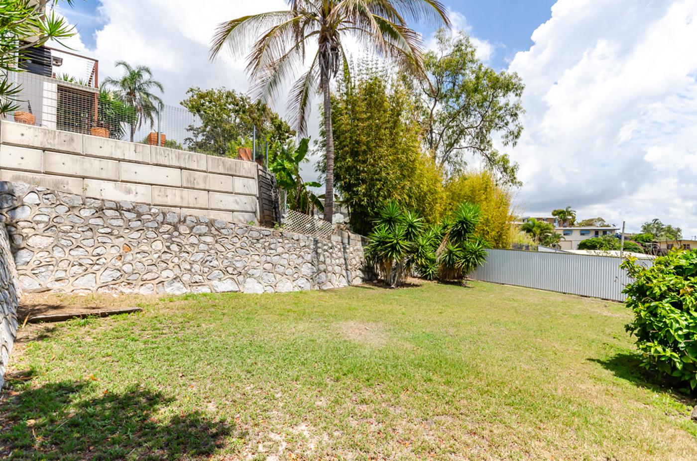 17 Kin Kora Drive, Kin Kora QLD 4680 Property Information