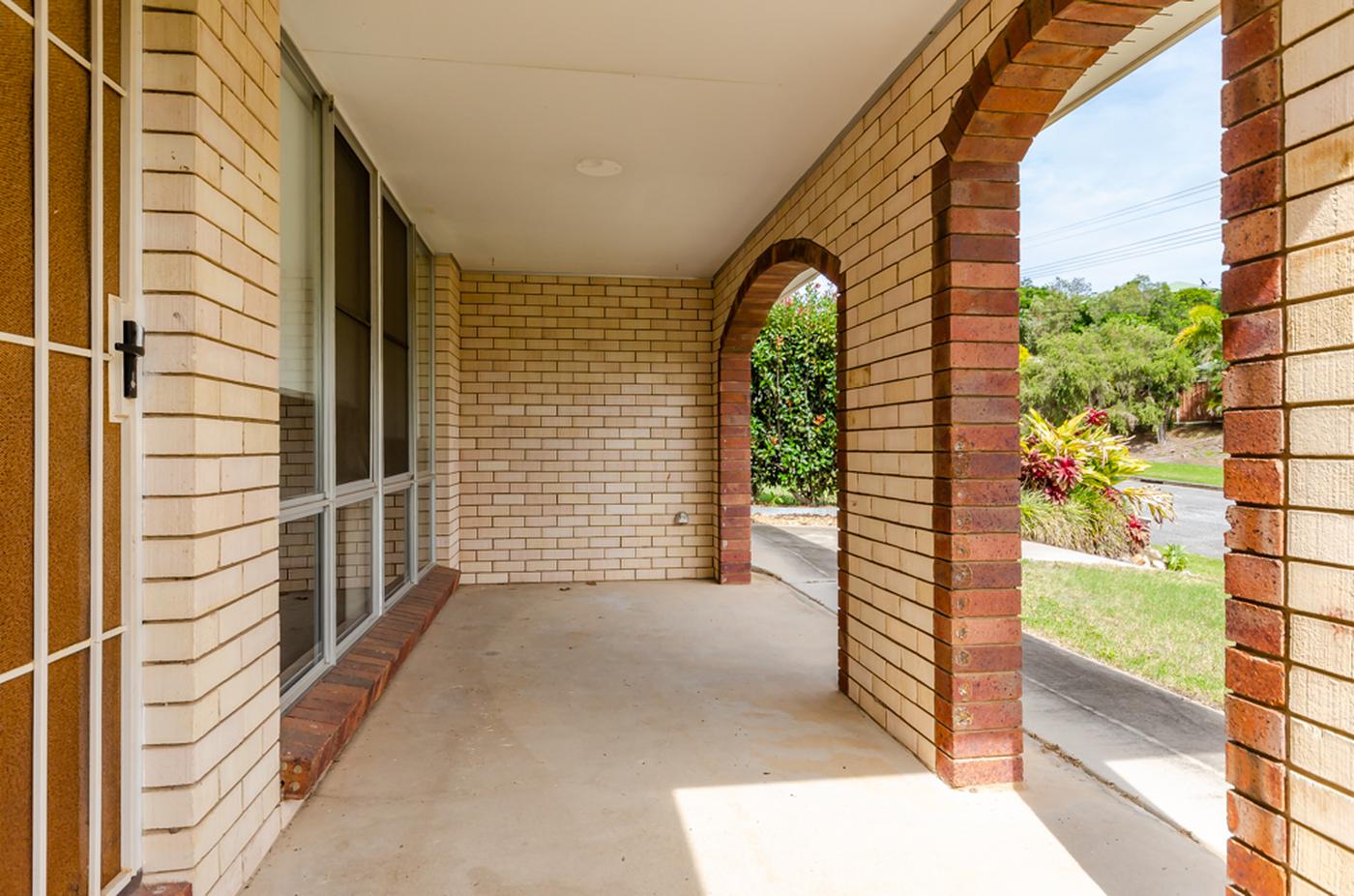 44 Aramac Drive, Clinton QLD 4680 House Sold locationsestateagents