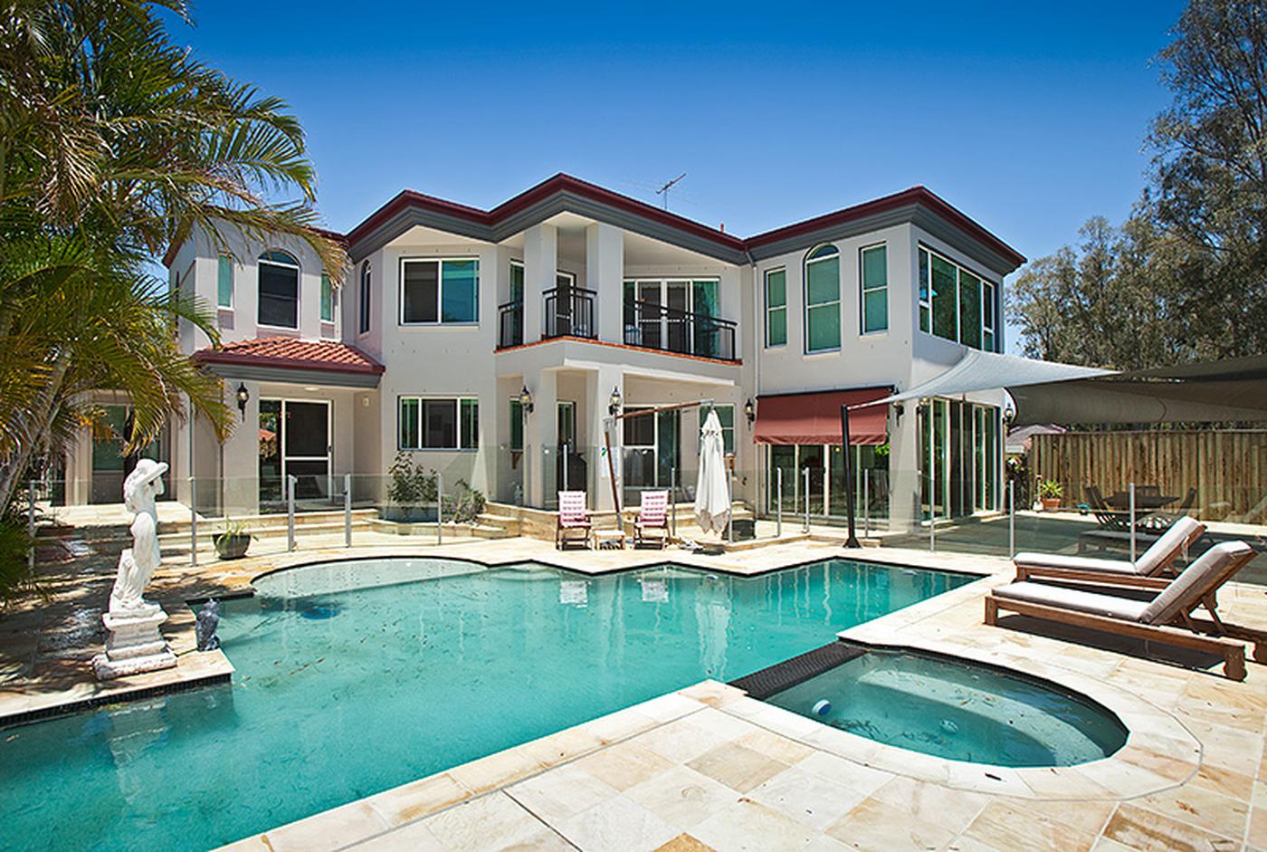 211 Westlake Drive, WESTLAKE QLD 4074 Property Information