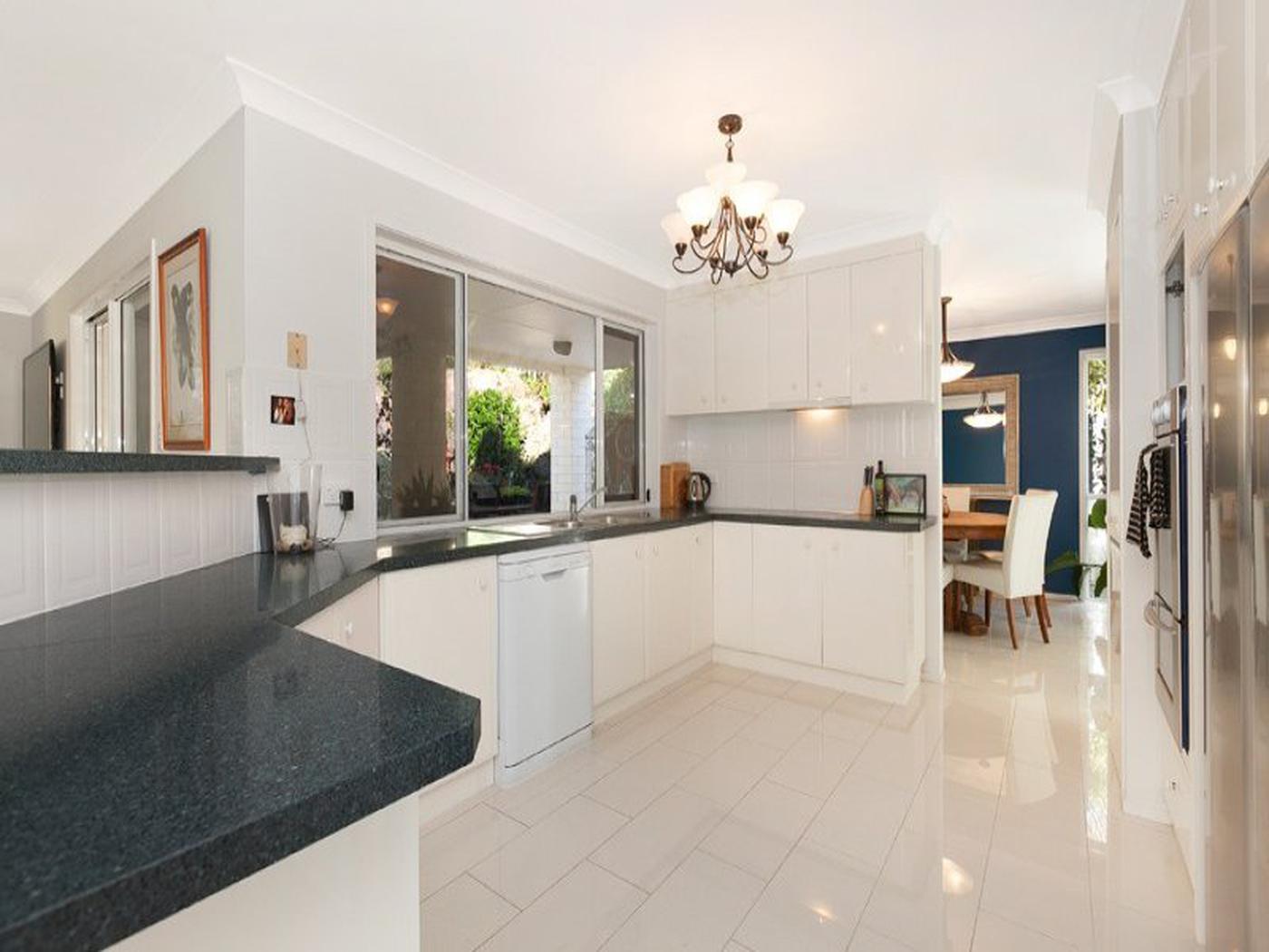 53 Tuckett Street, KENMORE HILLS QLD 4069 Property Information