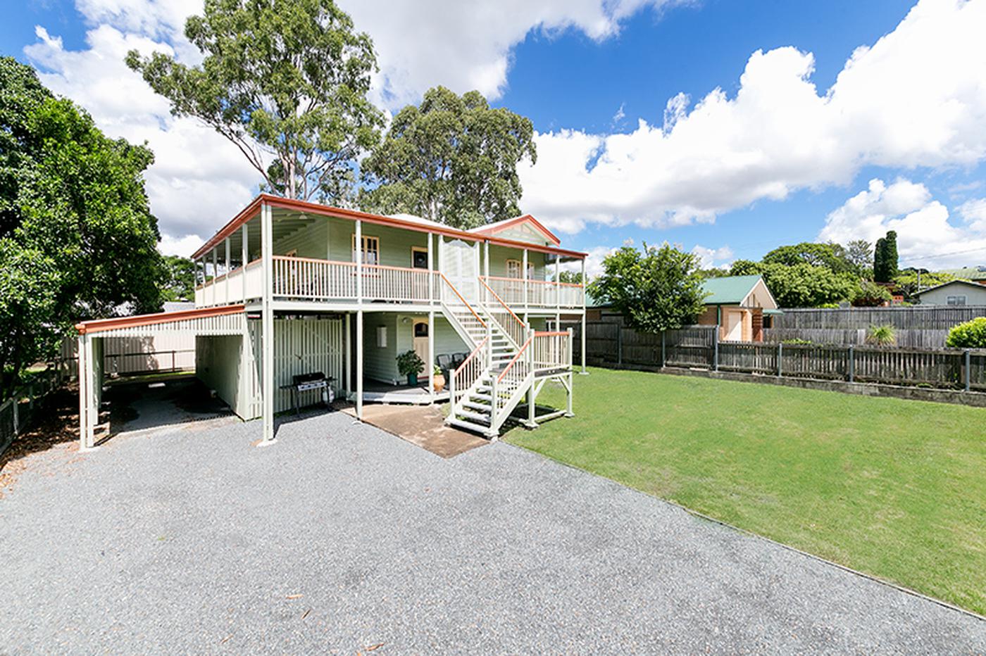 142a Englefield Rd, OXLEY QLD 4075 Property Information