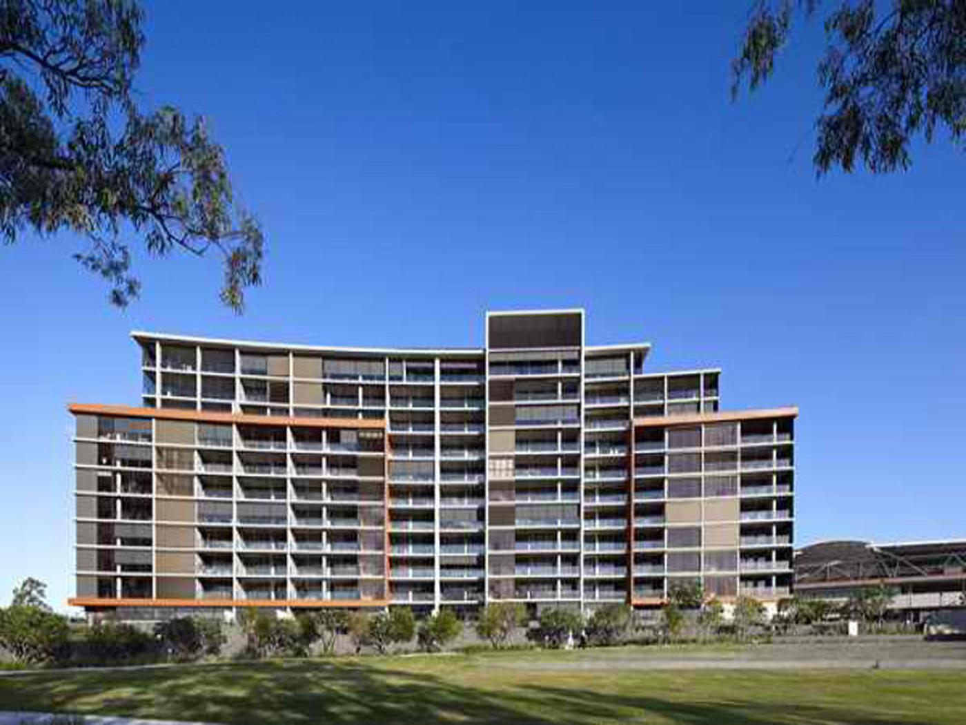 TENNYSON QLD 4105 Property Information