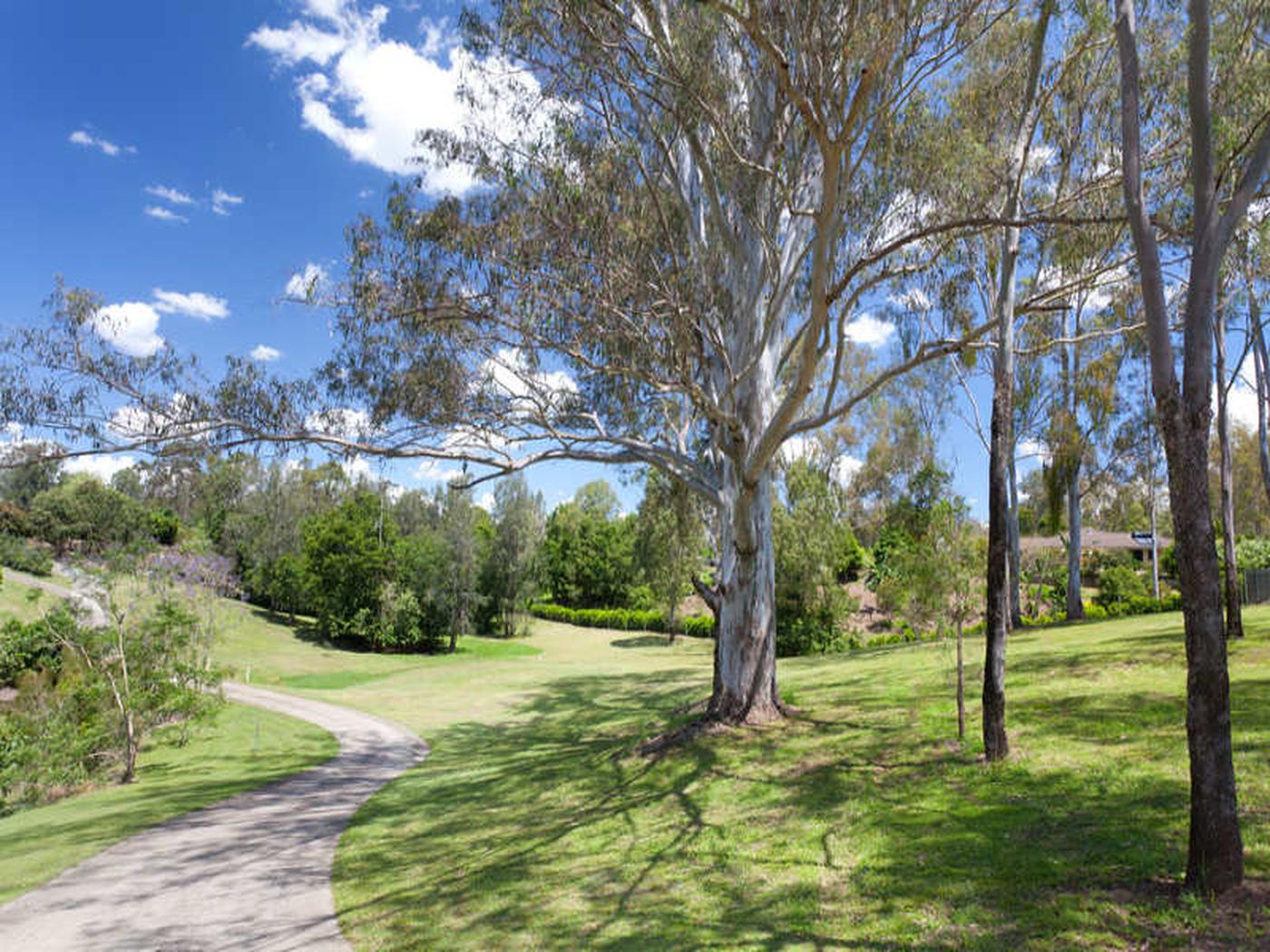 27 Allard Close