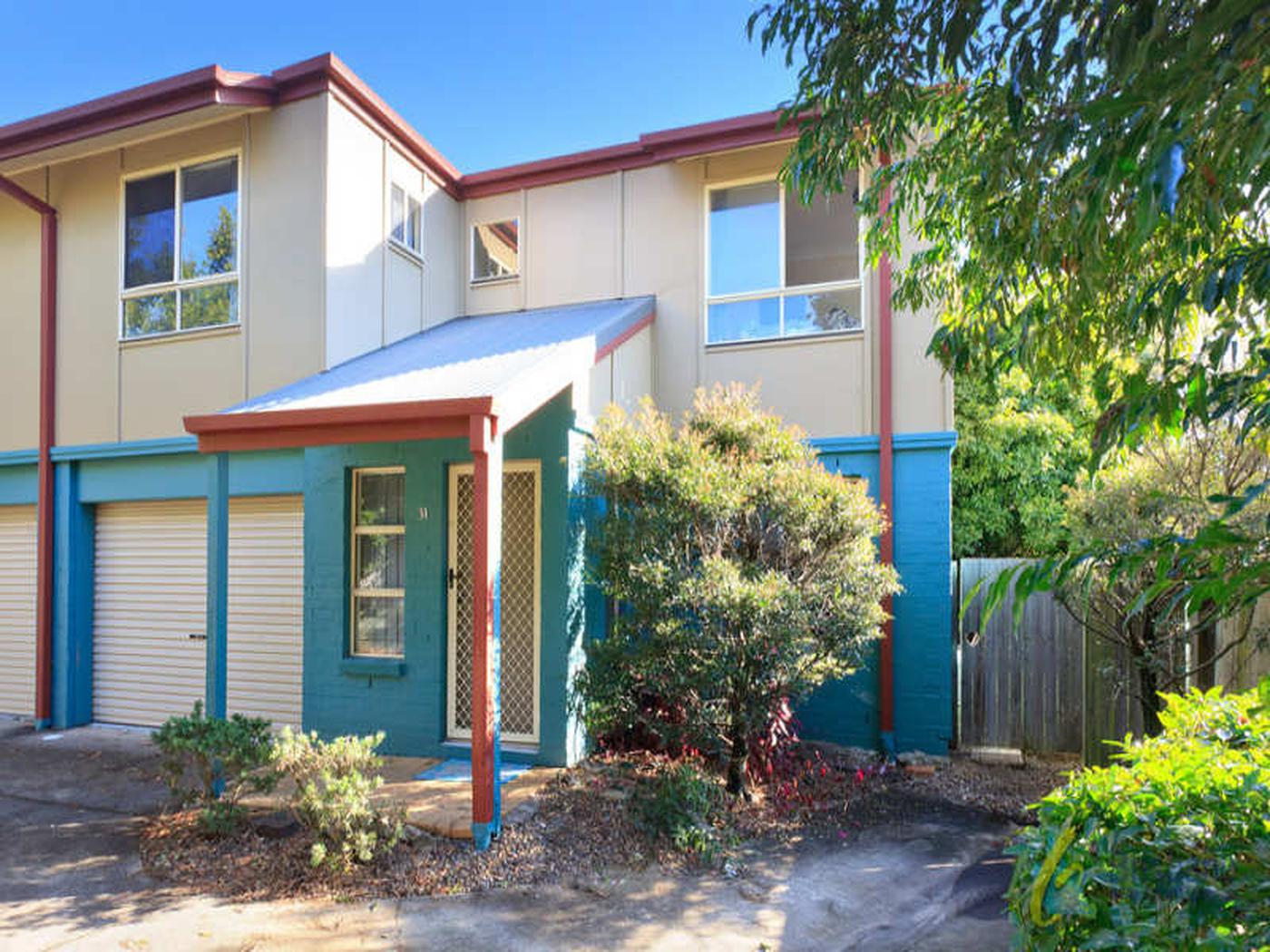 31/11 Oakmont Ave