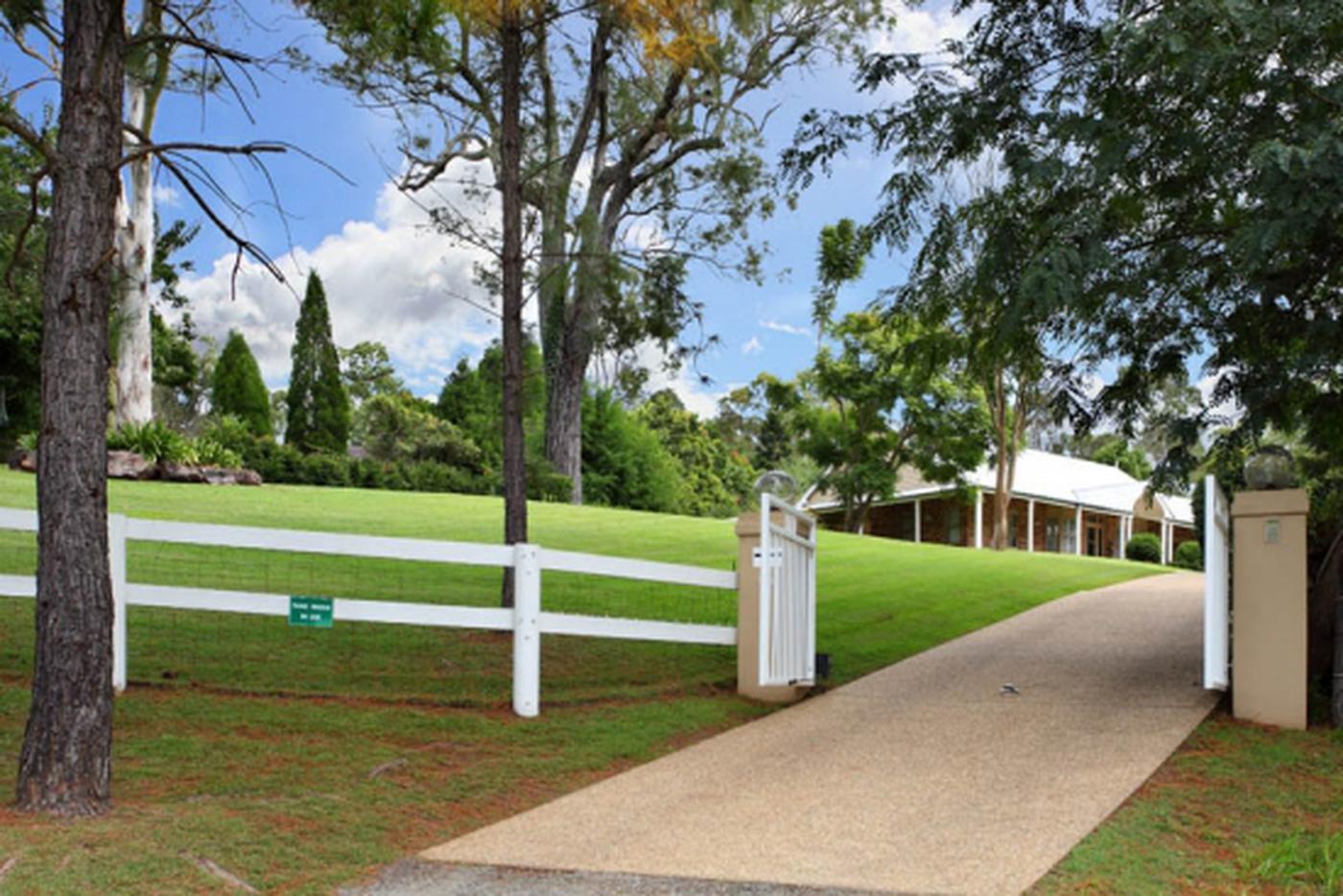 This property is not currently for sale or rent on https://brisbanerealestate.com.au