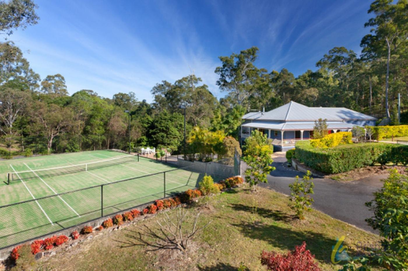 This property is not currently for sale or rent on https://brisbanerealestate.com.au