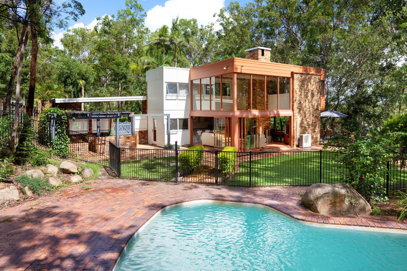 This property is not currently for sale or rent on https://brisbanerealestate.com.au