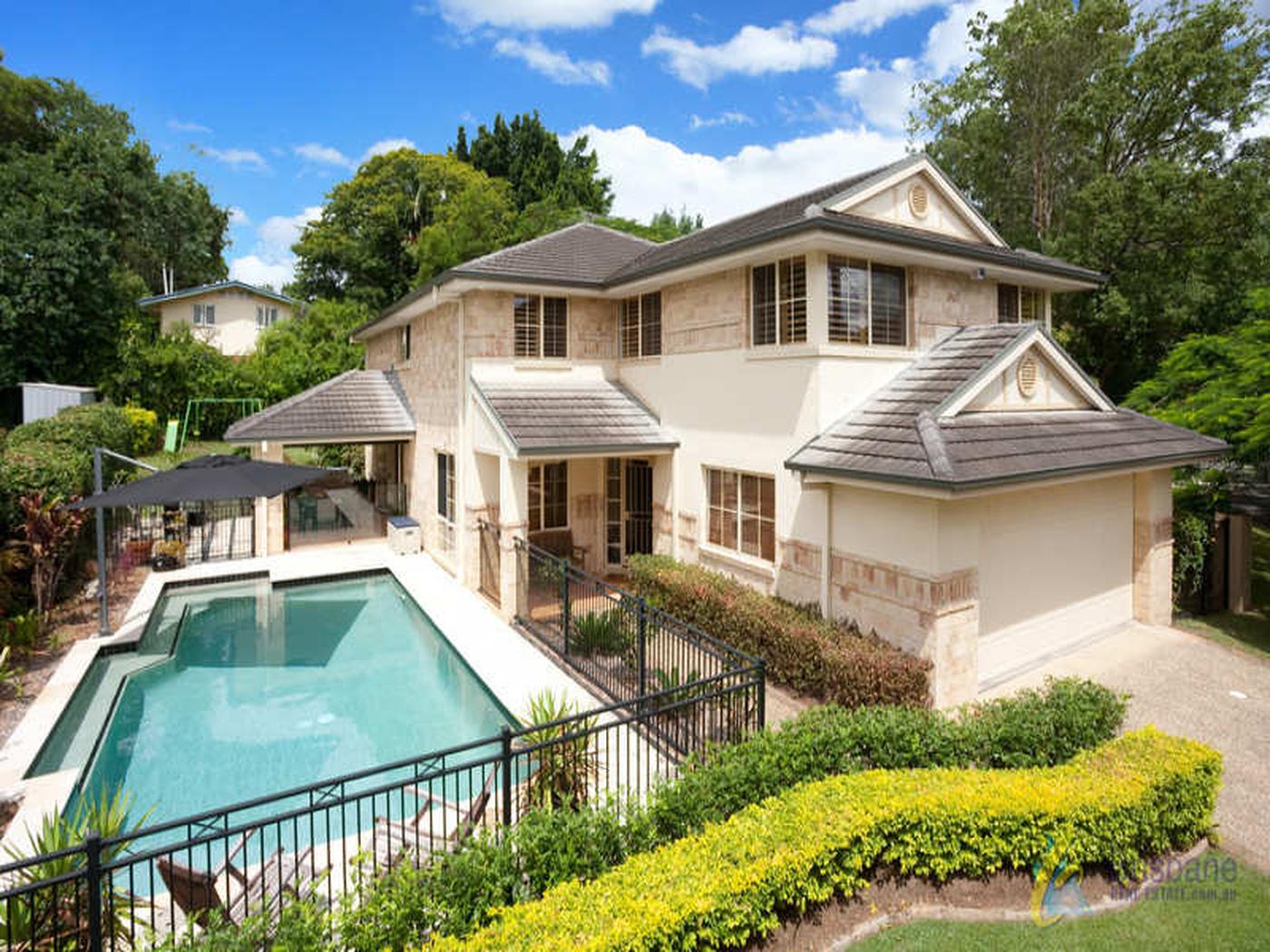 This property is not currently for sale or rent on https://brisbanerealestate.com.au