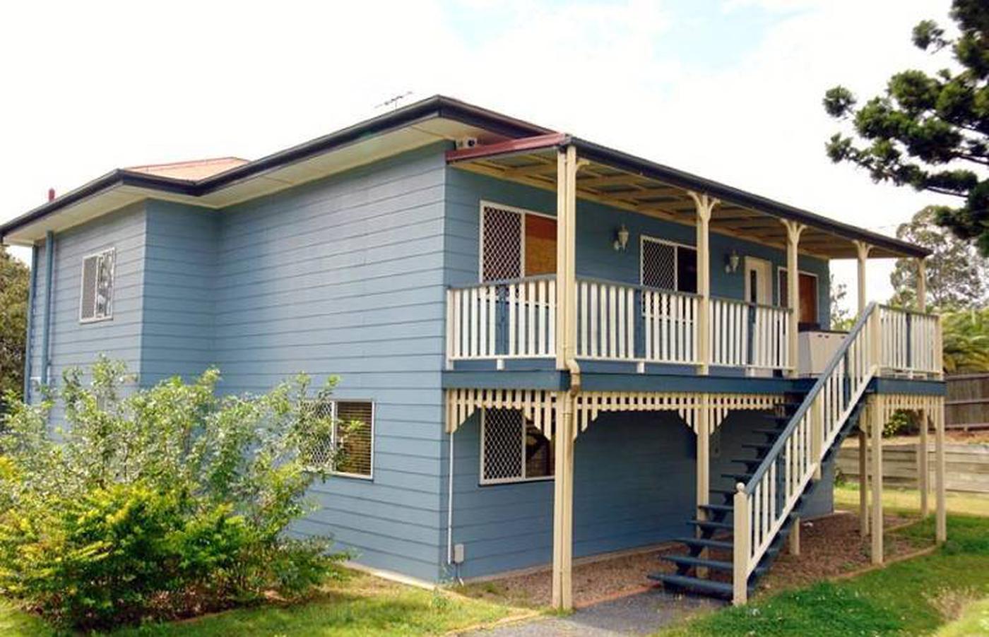 This property is not currently for sale or rent on https://brisbanerealestate.com.au