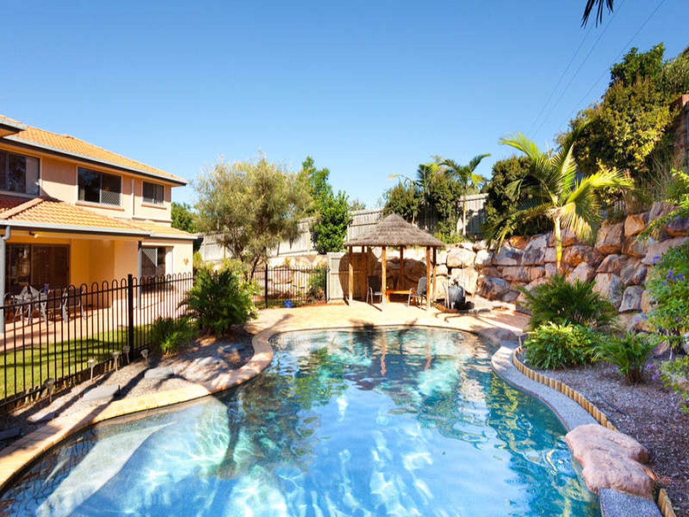 19 McNally Close, SEVENTEEN MILE ROCKS QLD 4073 House Sold