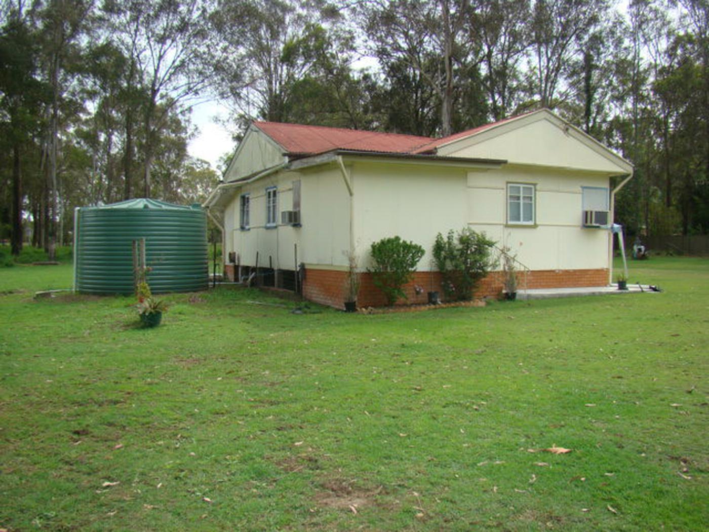 This property is not currently for sale or rent on https://brisbanerealestate.com.au