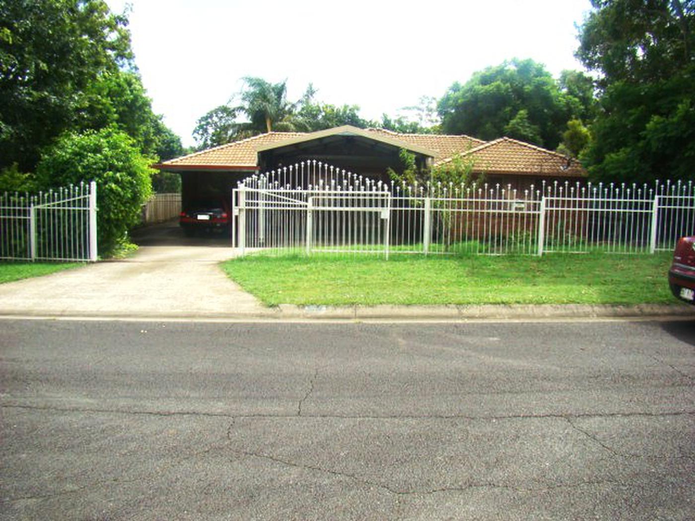 This property is not currently for sale or rent on https://brisbanerealestate.com.au