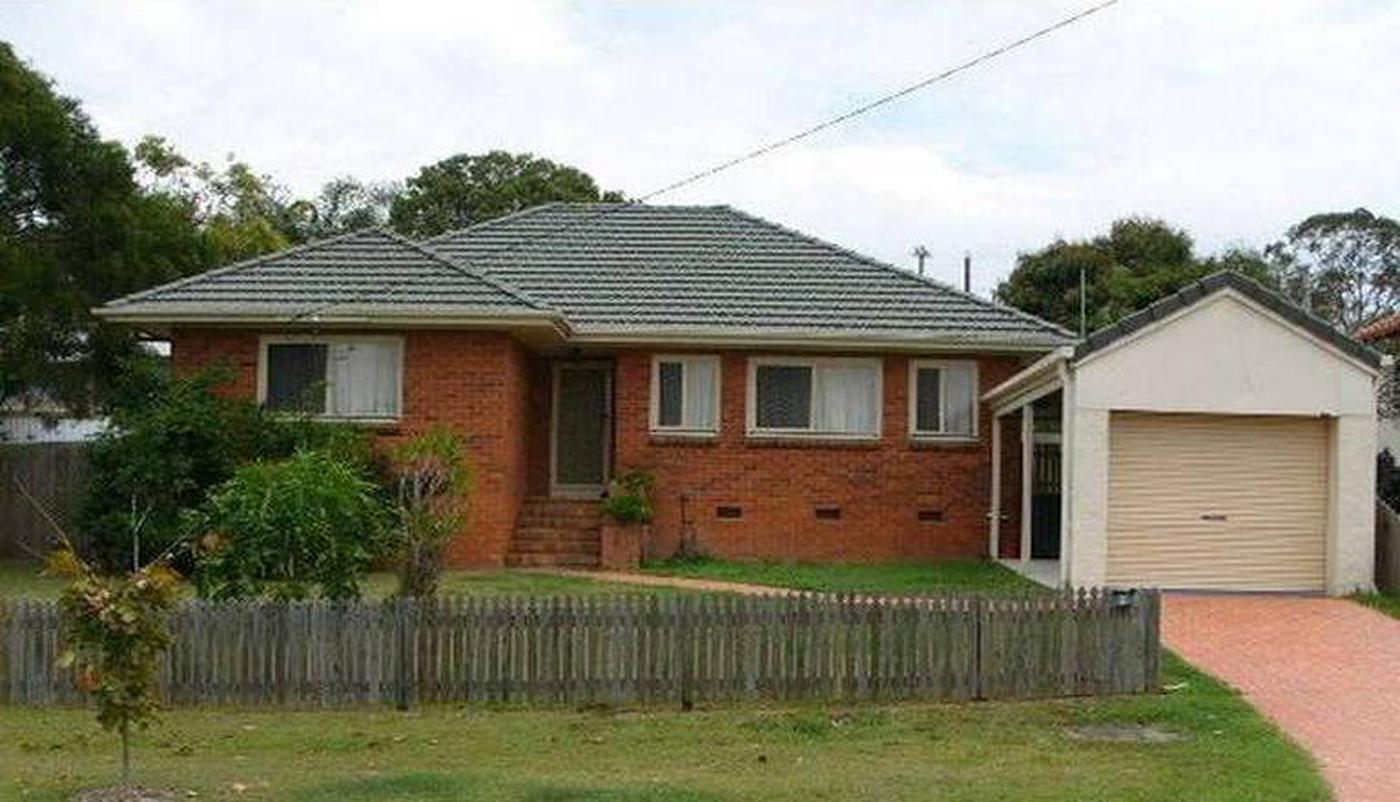 This property is not currently for sale or rent on https://brisbanerealestate.com.au