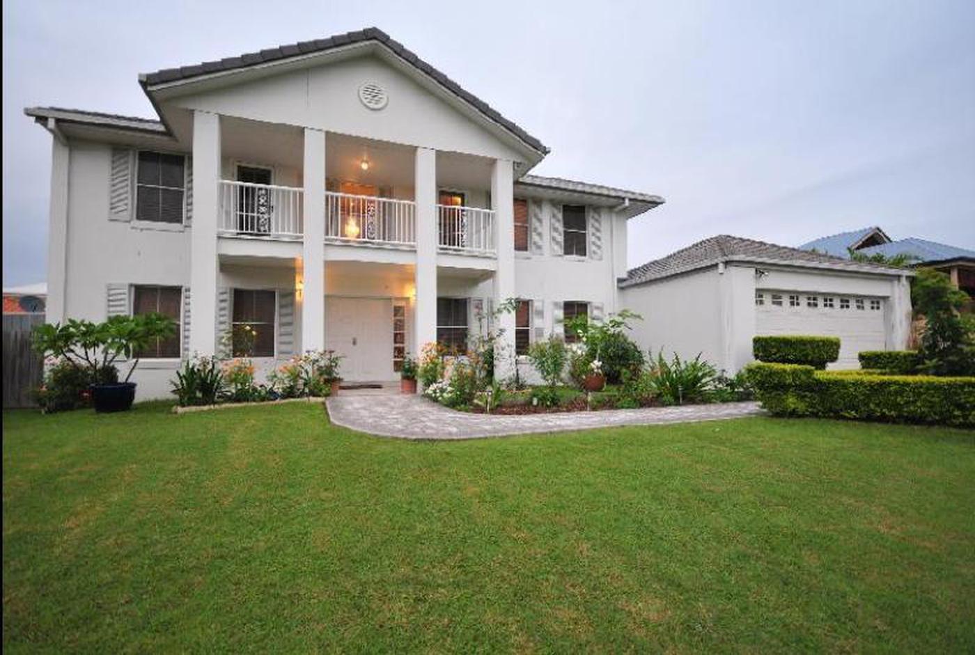 This property is not currently for sale or rent on https://brisbanerealestate.com.au