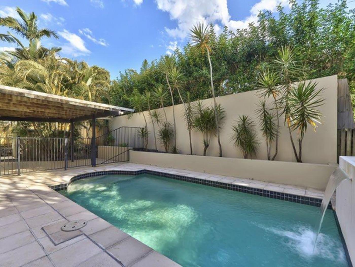 This property is not currently for sale or rent on https://brisbanerealestate.com.au
