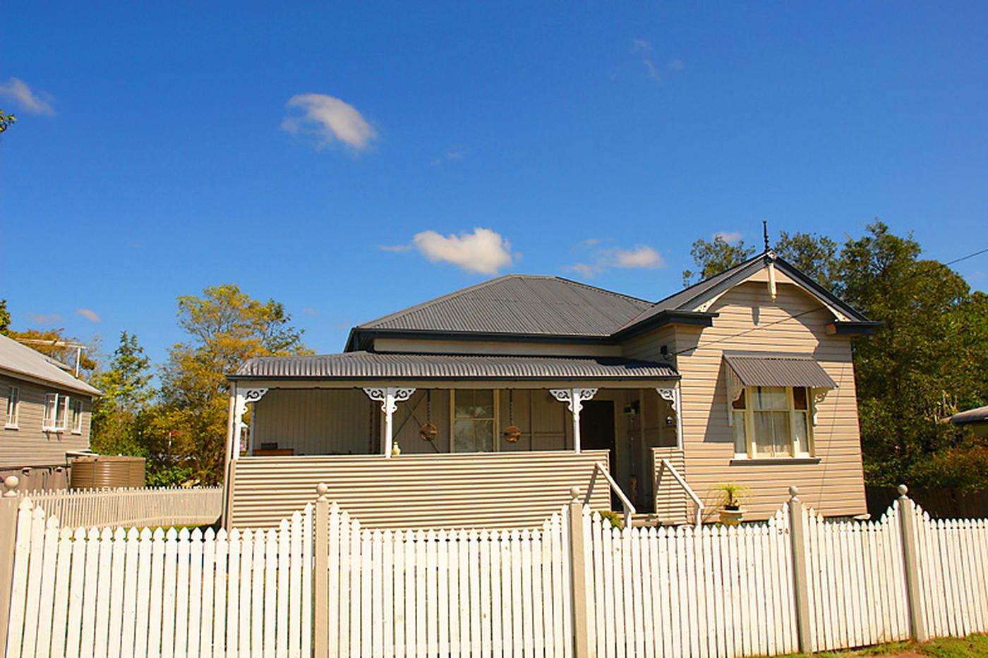 This property is not currently for sale or rent on https://brisbanerealestate.com.au