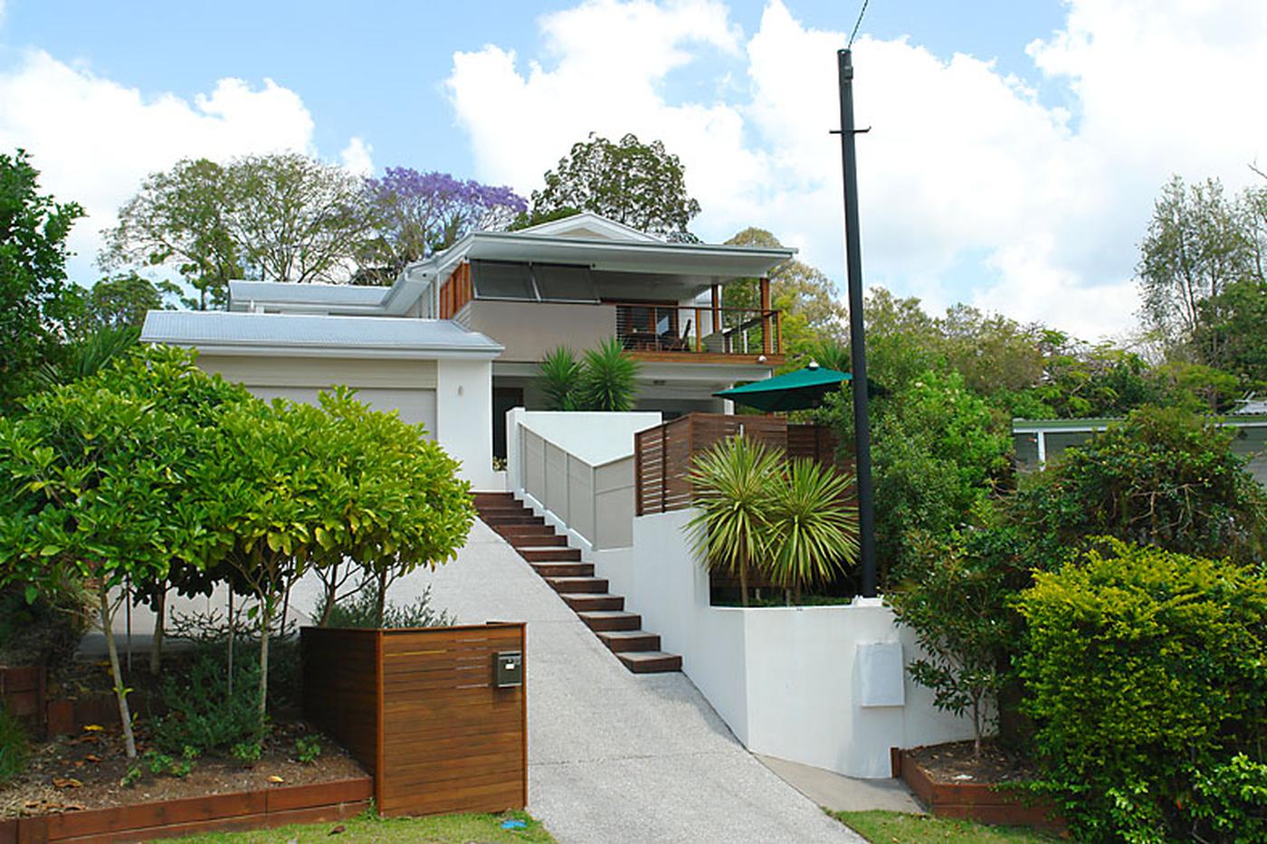 This property is not currently for sale or rent on https://brisbanerealestate.com.au