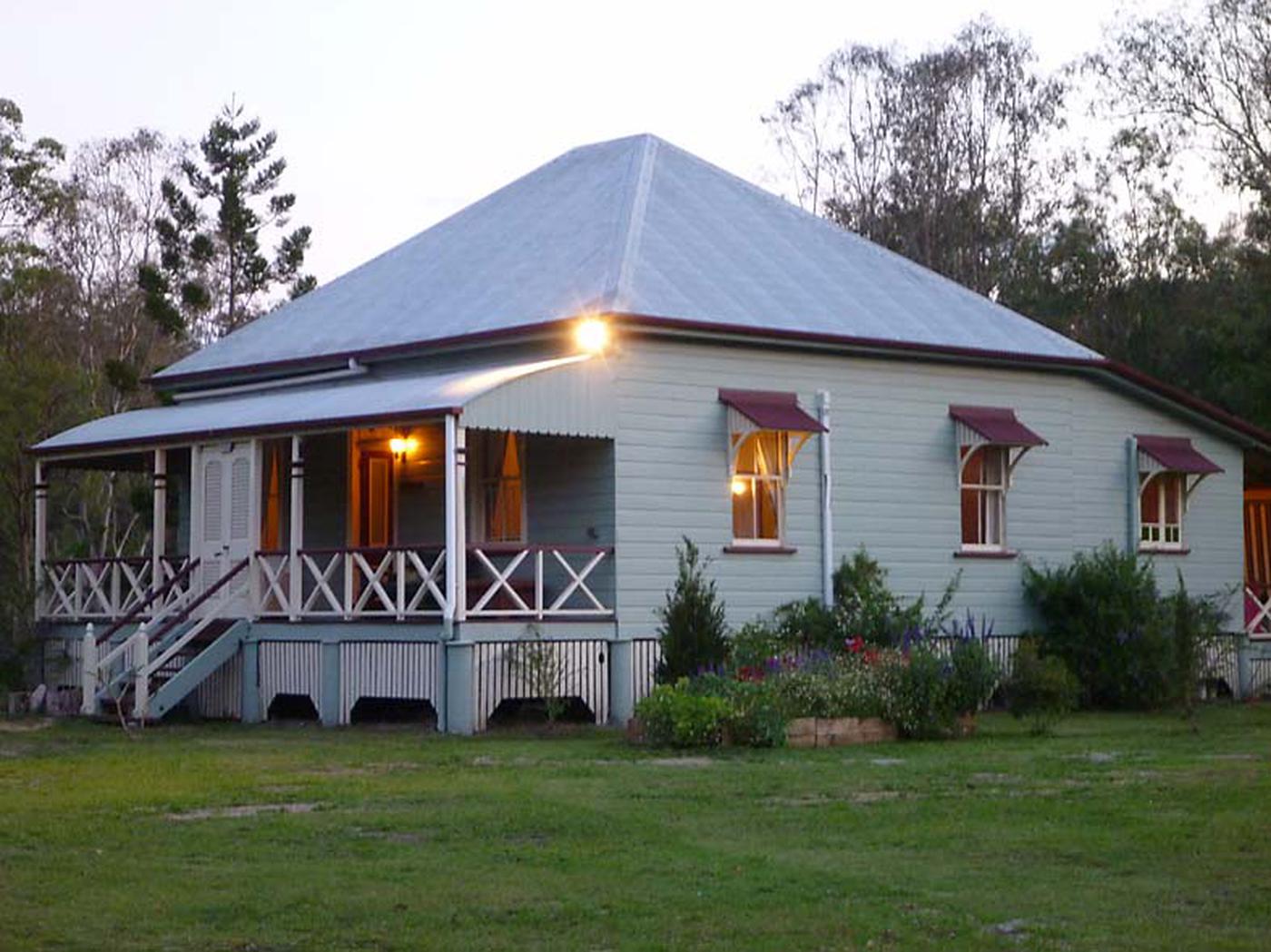 This property is not currently for sale or rent on https://brisbanerealestate.com.au